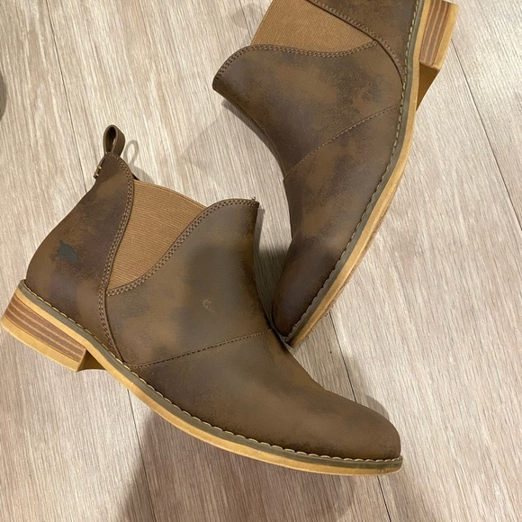 Rocket Dog Maylon Chelsea Boots size 8.5 - Picture 5 of 7